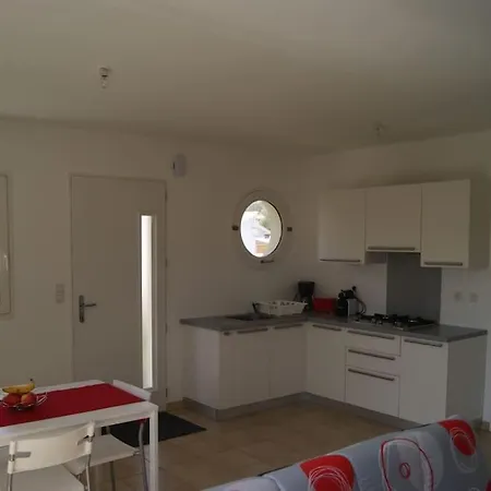 Holiday home Maisonnette Climatisee 46 M2 Andernos-les-Bains